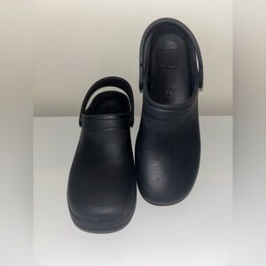 Skechers Women's Black Water Shoes